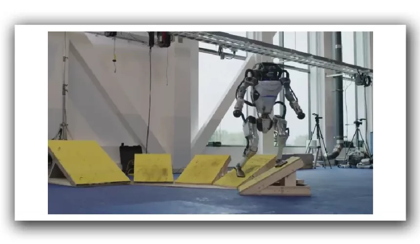 Boston Dynamics объявили, что прощаются с роботом Atlas, который не раз становился героем соцсетей